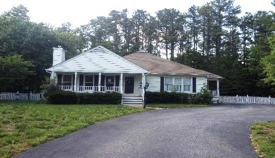 7512 Northford Ln, Chesterfield, VA 23832 