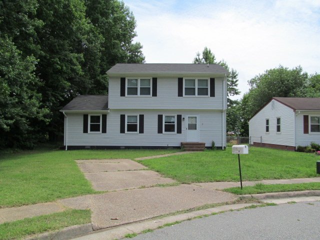 4  ANITA CT, HAMPTON, VA 23663 