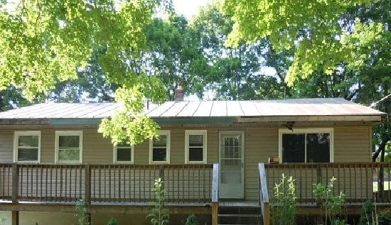 9241 Tower Hill Rd, Williamsville, VA 24487 