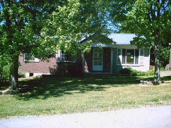 325 Laredo St, Tazewell, VA 24651 