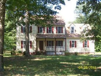 2015 Eastwood Ridge Dr, Moseley, VA 23120 