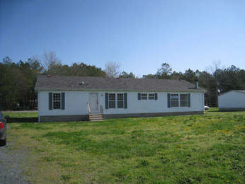 17243 Ross Ln, Bloxom, VA 23308 