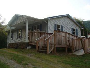 161 Collins Dr, Saltville, VA 24370 