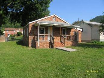 1344 Birch Ave, Buena Vista, VA 24416 