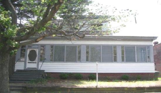 312 52nd St, Newport News, VA 23607 