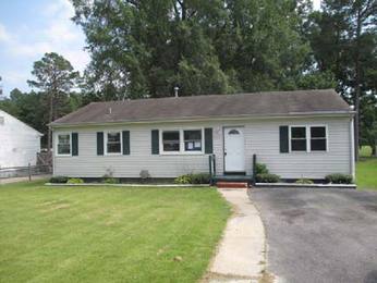 464 Deerfield Drive, Petersburg, VA 23805 