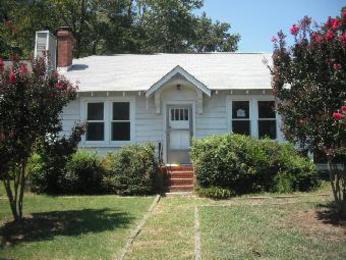 6704 Dellwood St, Henrico, VA 23228 