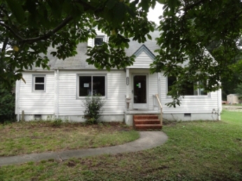 637 Randolph Rd, Newport News, VA 23605 