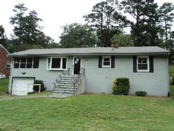 4423 Summit Drive NW, Roanoke, VA 24017 
