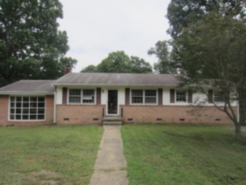 2091 Woodmont Dr, North Chesterfield, VA 23235 