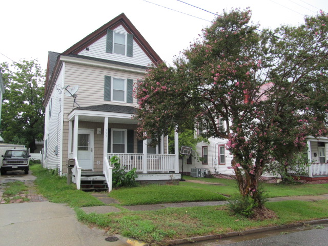 329  48TH ST, NEWPORT NEWS, VA 23607 