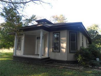 16501 Harrowgate Rd, Chester, VA 23831 