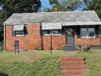 1128 Pointer St, Petersburg, VA 23803 
