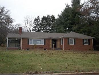 2812 North Augusta Street, Staunton, VA 24401 