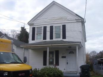 423 Pine Ave, Newport News, VA 23607 