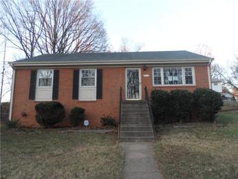 2710 Susten Ln, Richmond, VA 23224 