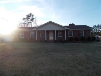 513 Canine Trl, Suffolk, VA 23434 