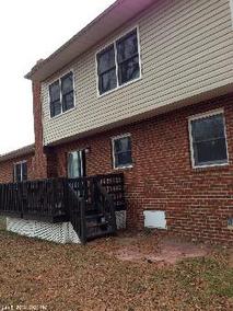 226 Woodbury Forrest, Hampton, VA 23666 