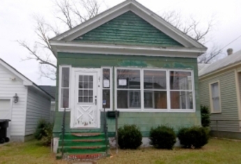 27 Elm Ave, Portsmouth, VA 23704 