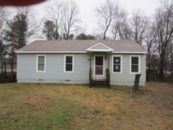 8635 Windingrun Ln, North Chesterfield, VA 23237 