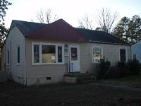 13 Wootton Rd, Sandston, VA 23150 