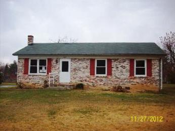 602 12th St, Grottoes, VA 24441 