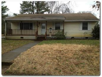 19 Woodhaven Rd, Newport News, VA 23608 