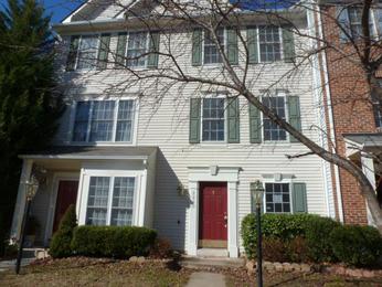 8860 Stable Forest Pl, Bristow, VA 20136 