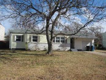 812 Lamplight Ln, Virginia Beach, VA 23452 