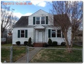 14 Primrose Ave, Hampton, VA 23663 