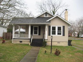 137 Cherry Ave, Hampton, VA 23661 