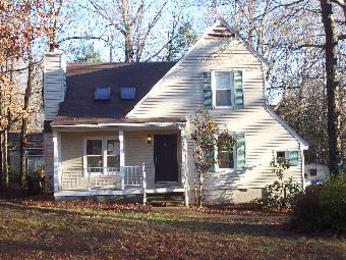 8900 Scottingham Dr, North Chesterfield, VA 23236 