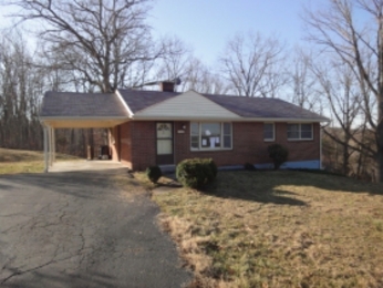 313 Lynn St, Hurt, VA 24563 