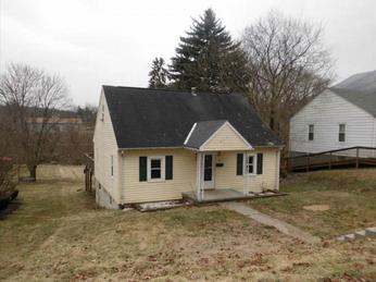 313 Crile Ln, Pearisburg, VA 24134 