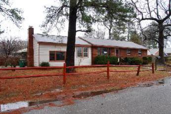 3611 Hemlock Ave, Colonial Heights, VA 23834 