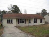 3824 Two Oaks Rd, Portsmouth, VA 23703 