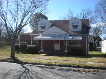 1111 Leake St, Norfolk, VA 23523 