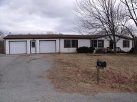 210 Courtland Dr, Vinton, VA 24179 