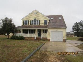 114 Robin Ln, Smithfield, VA 23430 