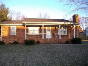 220 Ashby St, Dayton, VA 22821 