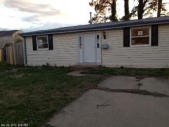 16 Somerset Ln, Hampton, VA 23669 