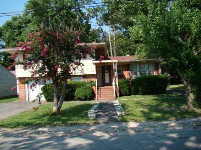 620 Smith Street, Hampton, VA 23661 