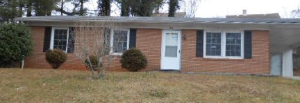 1049 Oak St, Martinsville, VA 24112 