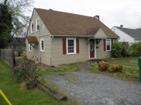 18 Mechanic Street, Luray, VA 22835 