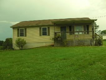 1117 Masons Lane, Vinton, VA 24179 