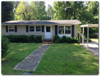 221 E Sylvan Rd, Waverly, VA 23890 