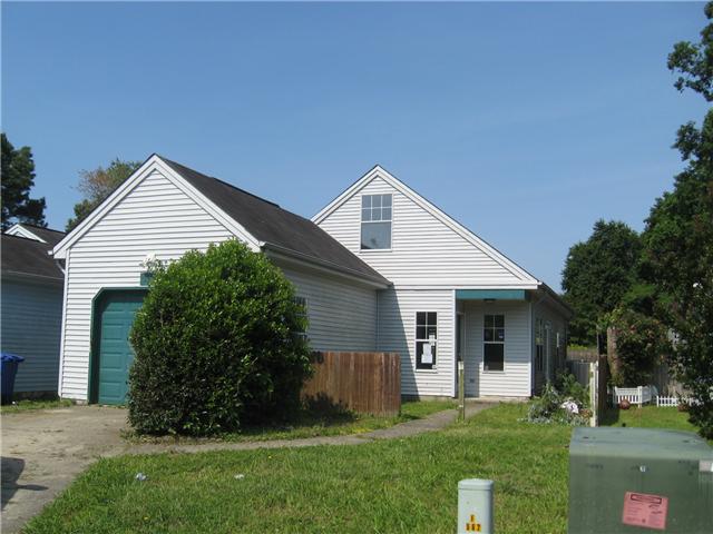 564 Michael Irvin Dr, Newport News, VA 23608 