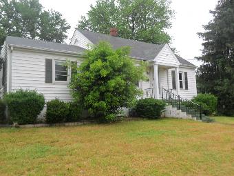 1409 Fort Manor Dr, Lynchburg, VA 24502 