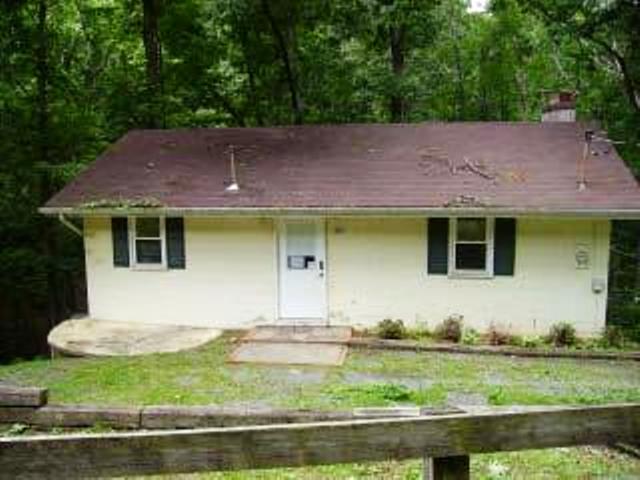 692 Laurel Ln, Bluemont, VA 20135 