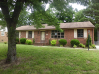 107 Lexington Dr, Colonial Heights, VA 23834 
